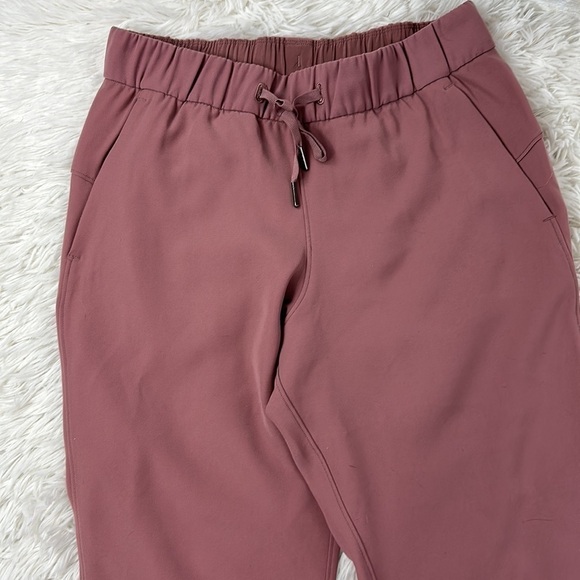 Lululemon On the Fly Crop *Woven 23" Red Dust - Picture 2 of 6